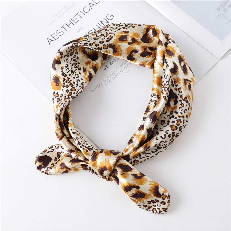 Women's New Small Square Retro Cashew Professional Scarf Women's New Small Square Retro Cashew Professional Scarf